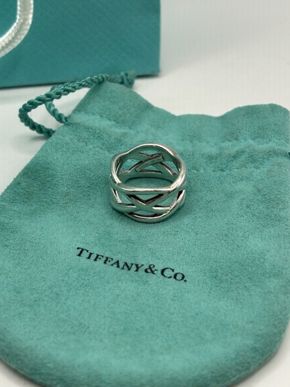 Tiffany and Co Sterling Silver Braided Criss Cross Band Ring Size 7 Celtic Knot - Picture 2 of 16